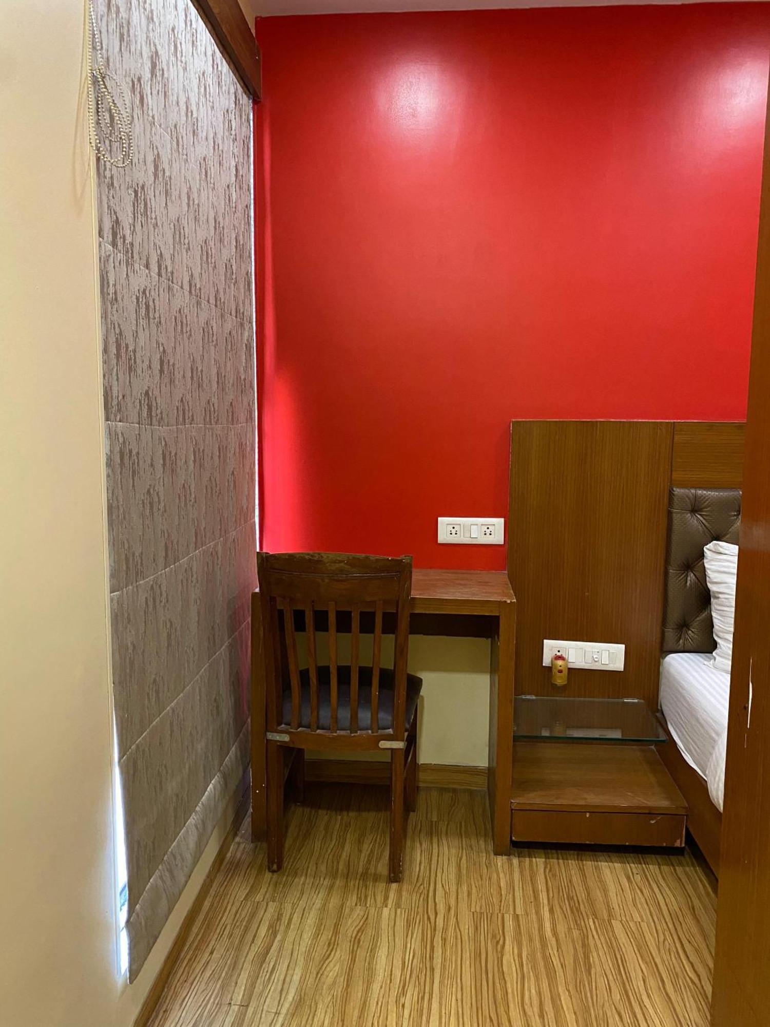 Hotel Arton Regency Near Terminal 2 Airport Mumbai Eksteriør bilde