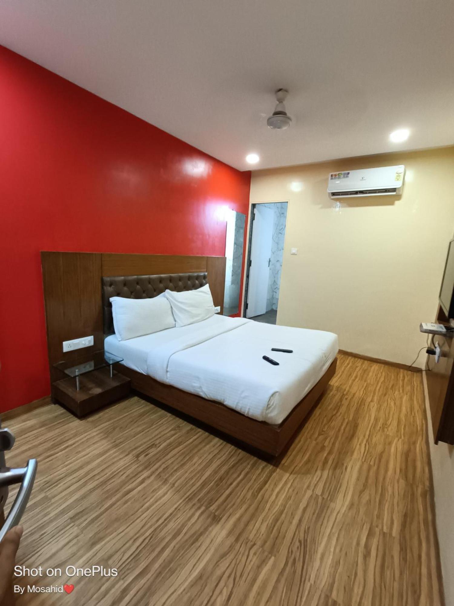 Hotel Arton Regency Near Terminal 2 Airport Mumbai Eksteriør bilde